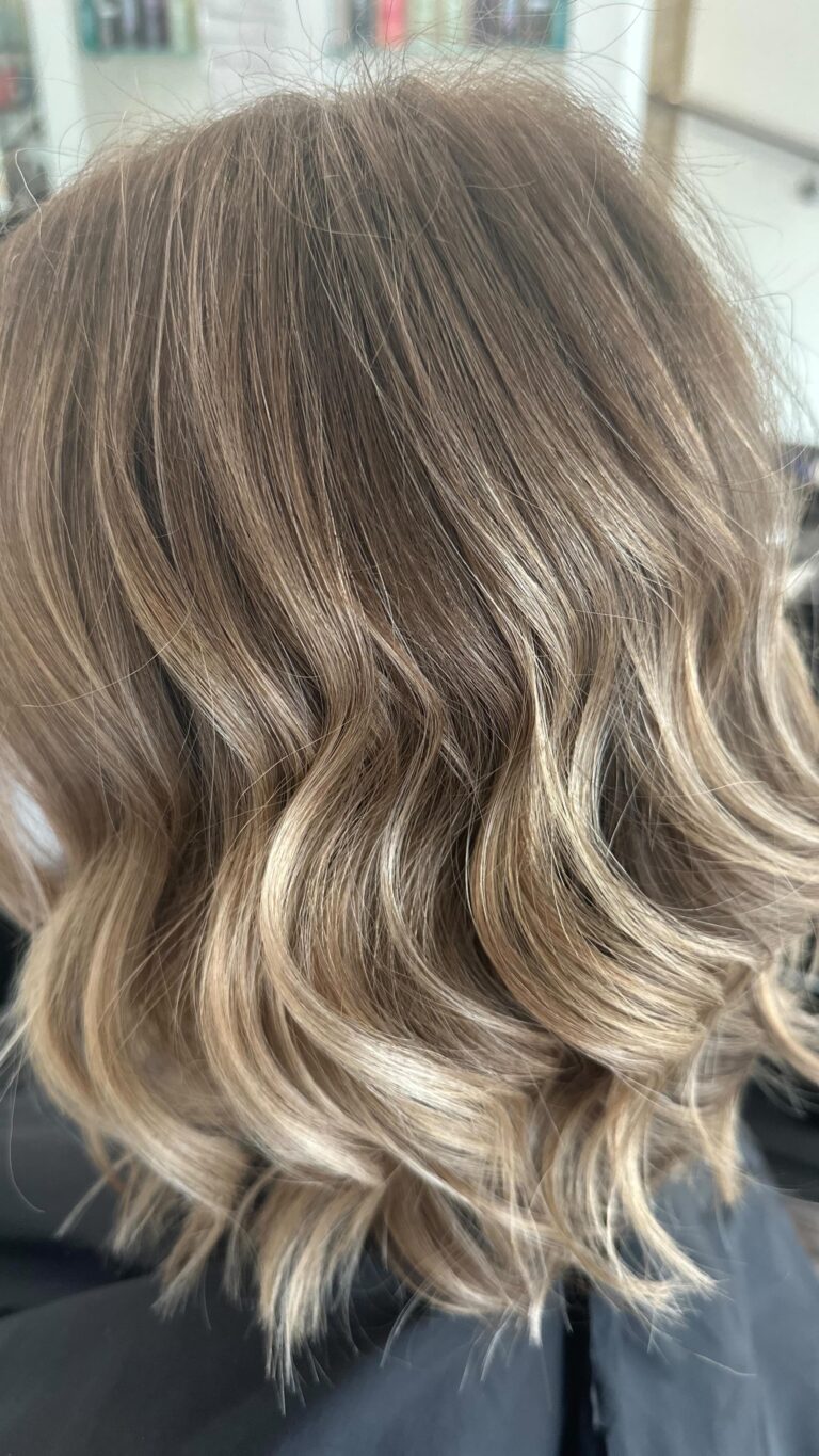 Instagram post from bb.hair_cosmetics. This post is in position 4.